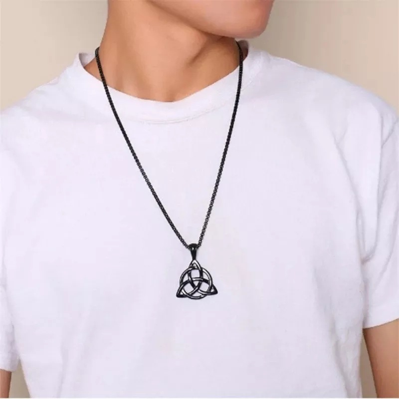 European and American Fashion Simple Alloy Triangle Integrated Retro Men and Women's Universal Domineering Necklace