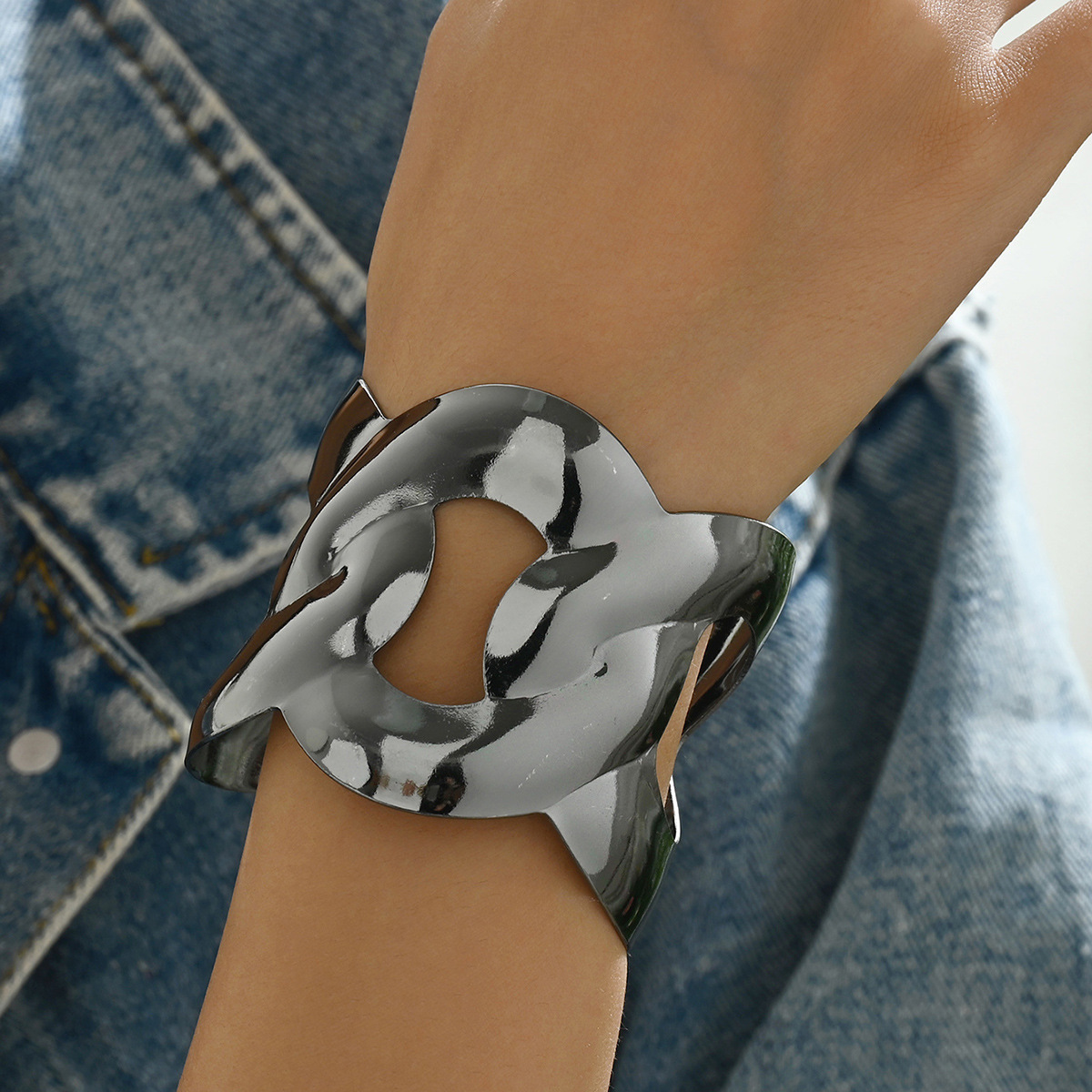 Fashion Light Women S Simple Multi Layer Wrapped Design High End Open Bracelet