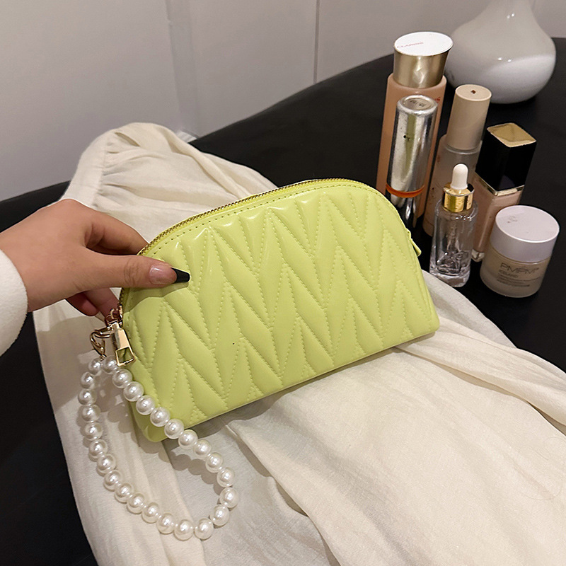 Trendy New Pearl Chain Embroidery Thread Large Capacity Makeup Handheld Versatile Travel Waterproof PU Toilet Storage Bag