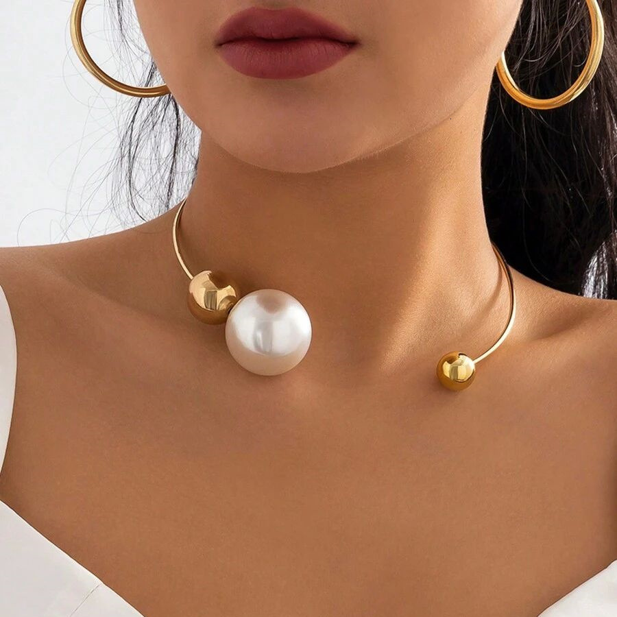 Japanese And Korean Minimalist Design Sense Women S Choker Personality Inlaid Pearl Alloy Necklace High End Clavicle Chain