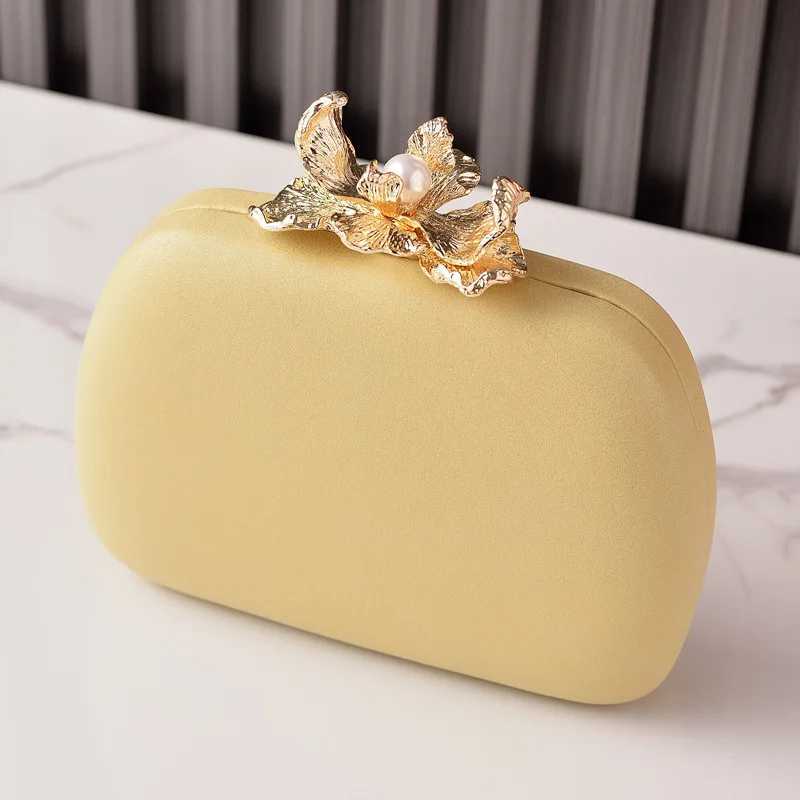 New Dinner Bag Metallic Flower Embellished Clutch Bag Party Gift Bag Popular Wedding Ladies Evening Gown Shoulder Bag M250625