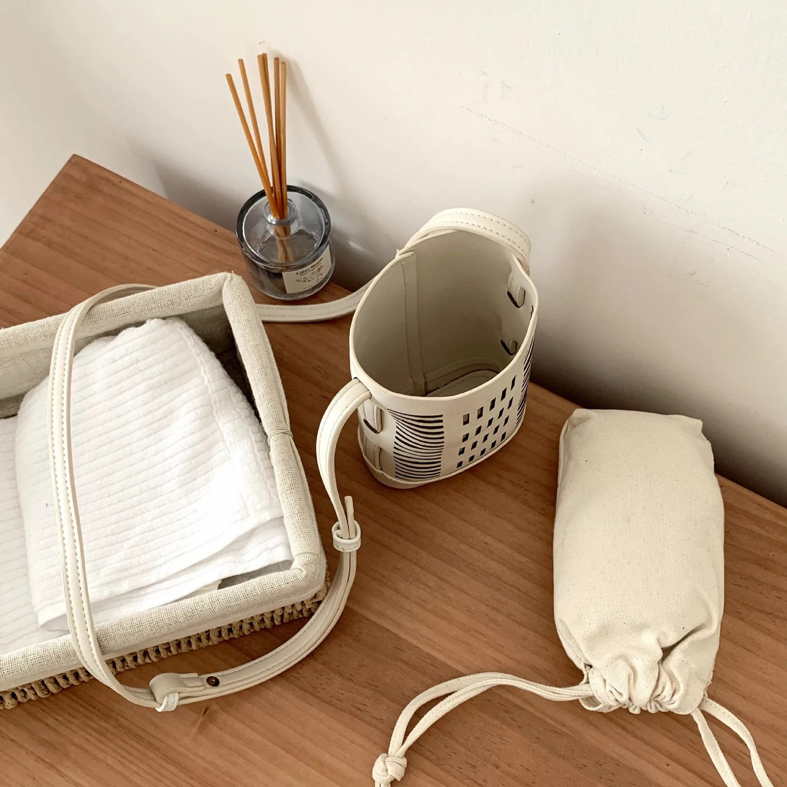 Vintage Hollow Women Shoulder Bag Handbags PU Leather Summer Solid Color lady Crossbody Bag small phone wallet 250623