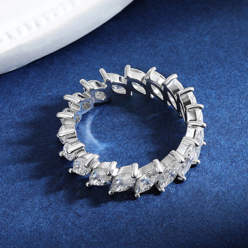 Halaile D Color Marquise Cut S925 Sterling Silver Row Ring with GRA Sparkling Fine Jewelry Womens Classic Party Gift 250624