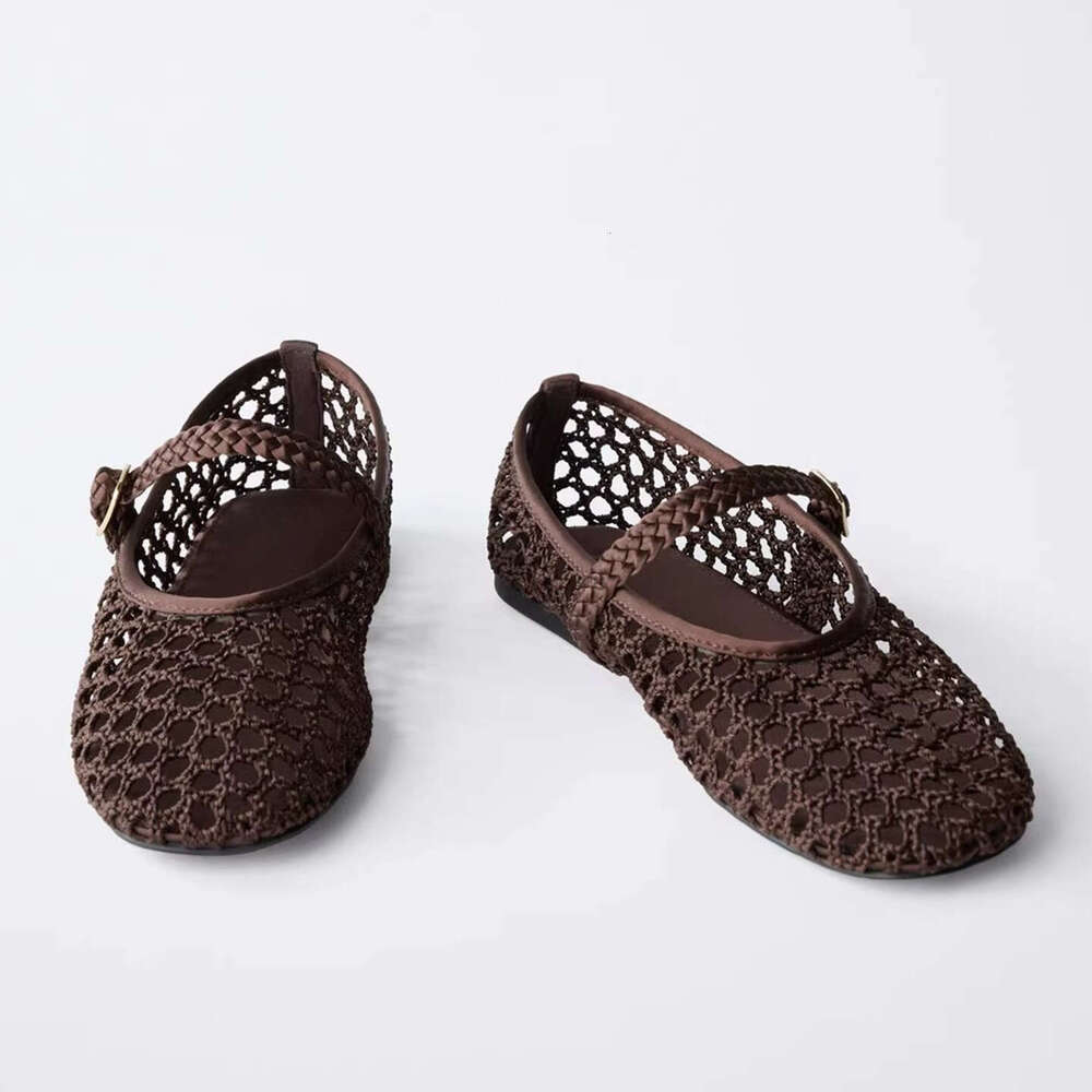Elegant Fishnet Flat Shoes Summer New Woven Single Strap Metal Buckle Fashion Round Toe Sandals