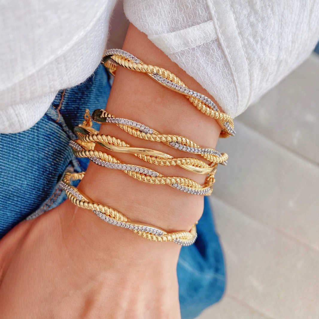 Fashion Micro Pave Cross Wave 18K Two-Tone Gold Bracelet Jewelry Versatile Commuting 250615