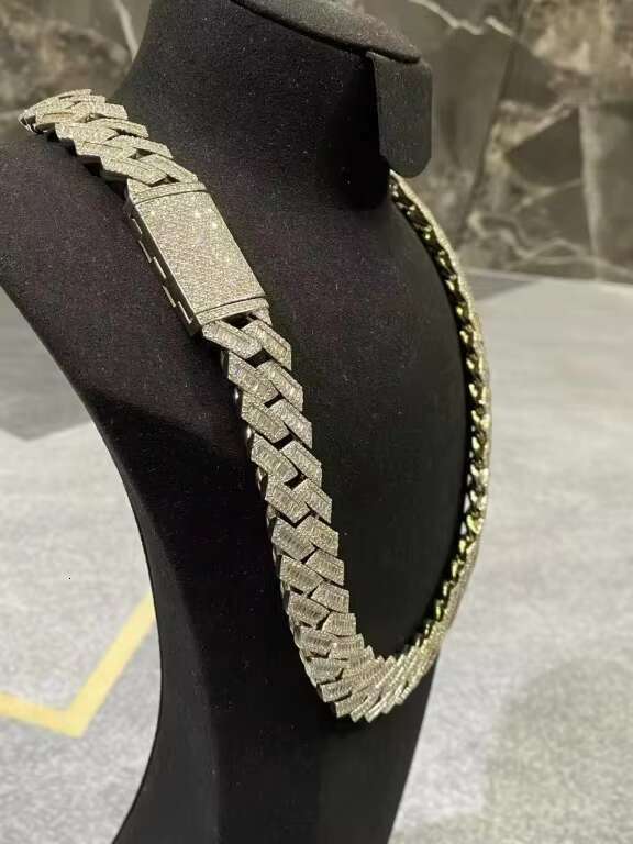 18mm Hip-hop Popular Past Test Diamond Mens Necklace 925 Silver VVS Moissanite Luxury Cuban Chain