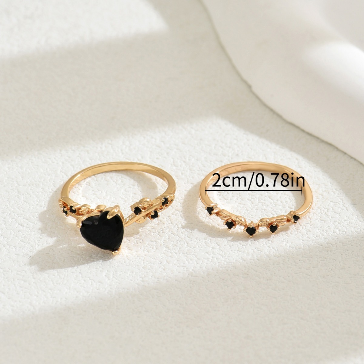 Minimalist Cute Design Heart Ring For Women Unique Diamond Studded Simple Band Sweet And High End Feel Couple Rings