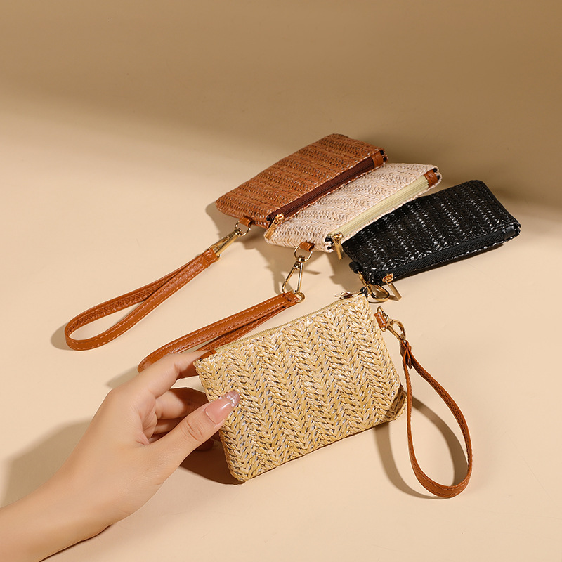 Free Shipping 2025 New Designer Bag In-stock Solid Color Straw Mini Wallet Women's Wristlet Short Wallet Summer Casual Women's Straw Bag Dua