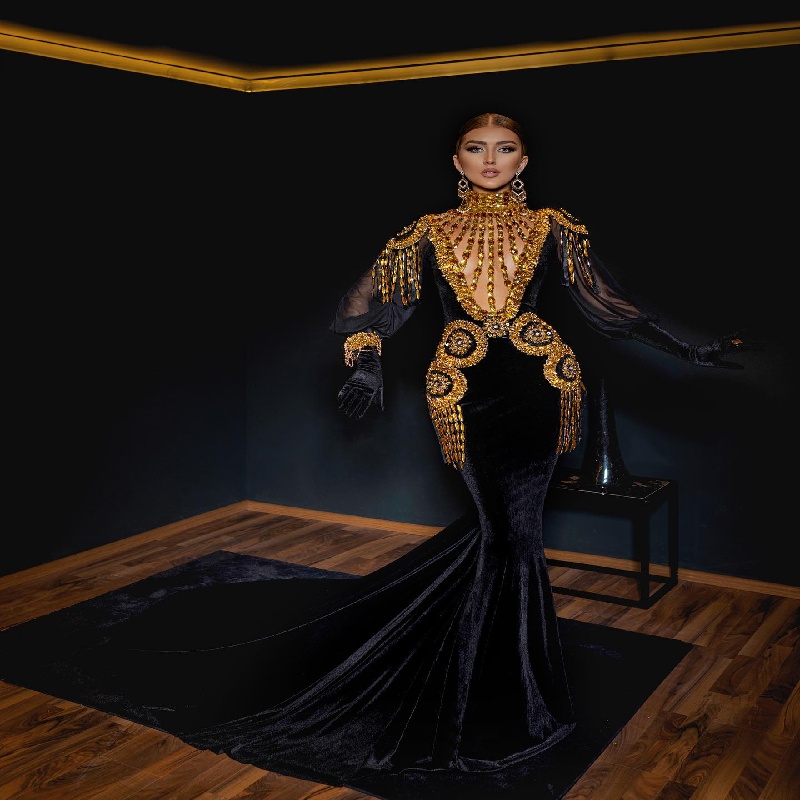 Opulent Black And Gold Rhinstone Prom Dress 2025 Long Sleeve Diamond Mermaid Evening Dress Luxury Velvet Formal Birthday Party Dress Gorgeous Ceremony