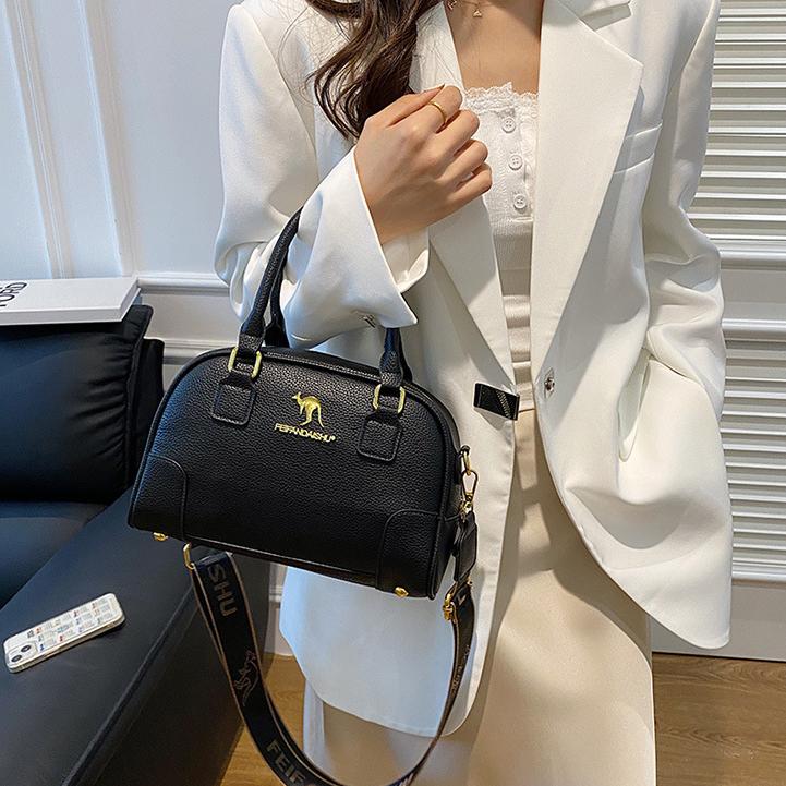 Free shipping new designer bag Shoulder Bags For woman Textured bowling bag crossbody bag minimalist and versatile Boston bag handbag