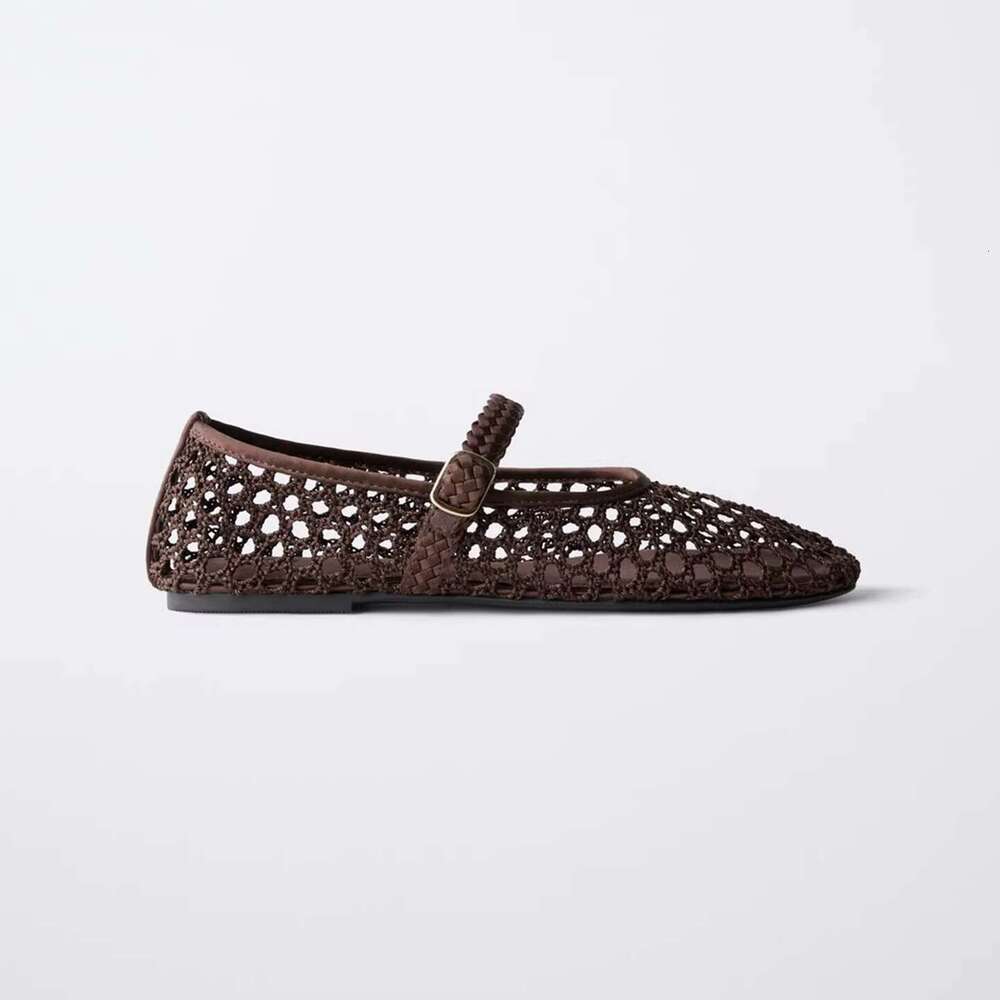 Elegant Fishnet Flat Shoes Summer New Woven Single Strap Metal Buckle Fashion Round Toe Sandals
