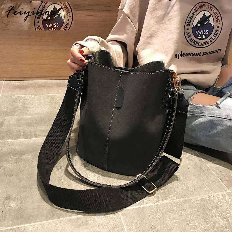 Designer Bag Luxury Bag Women Solid Pattern Over The Shoulder Big Capacious Bag Retro Elegant Shopping Bags PU Leather Bucket Handbag 2023 New