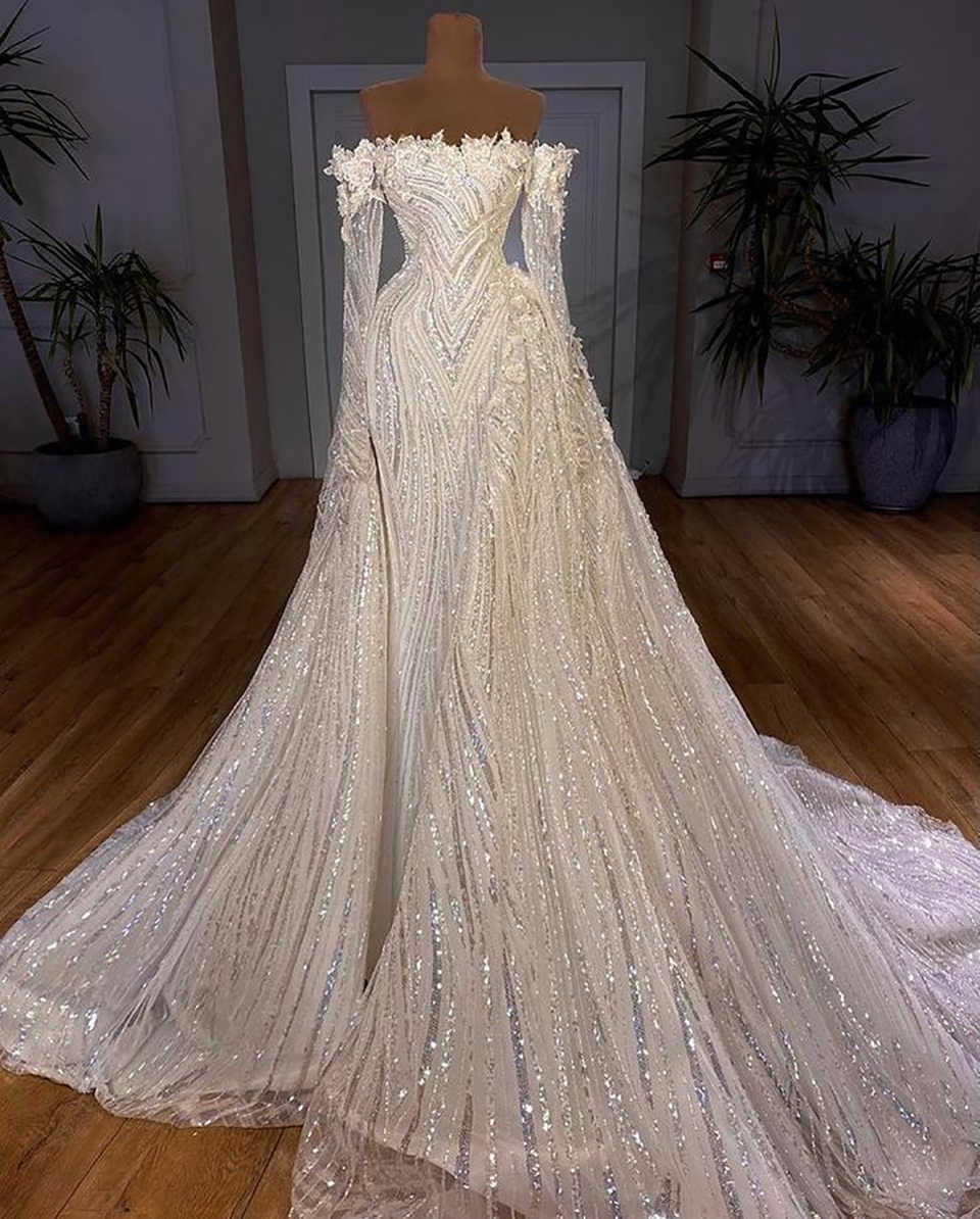 Luxurious Mermaid Wedding Dresses Off Shoulder Long Sleeve Flowers Applqiues Bridal Gowns Sequins Customized Bride Dress