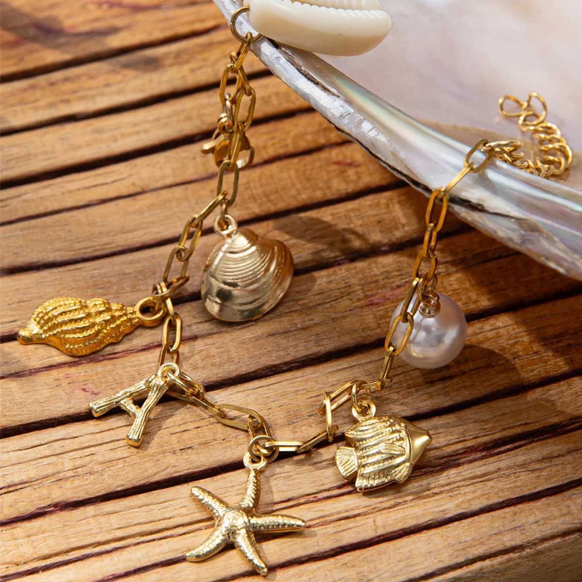 Catuni Summer Beach Initials Charm Astness Bracelet Trendy Starfish Conch Shell Pendants Hand Chain Jewelry Gift for Women X250625