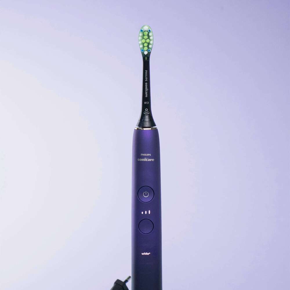 PHILIPS Sonicare 9000 Special Edition Rechargeable Toothbrush, Black/Purple, HX9911/91, W3 Brush Head