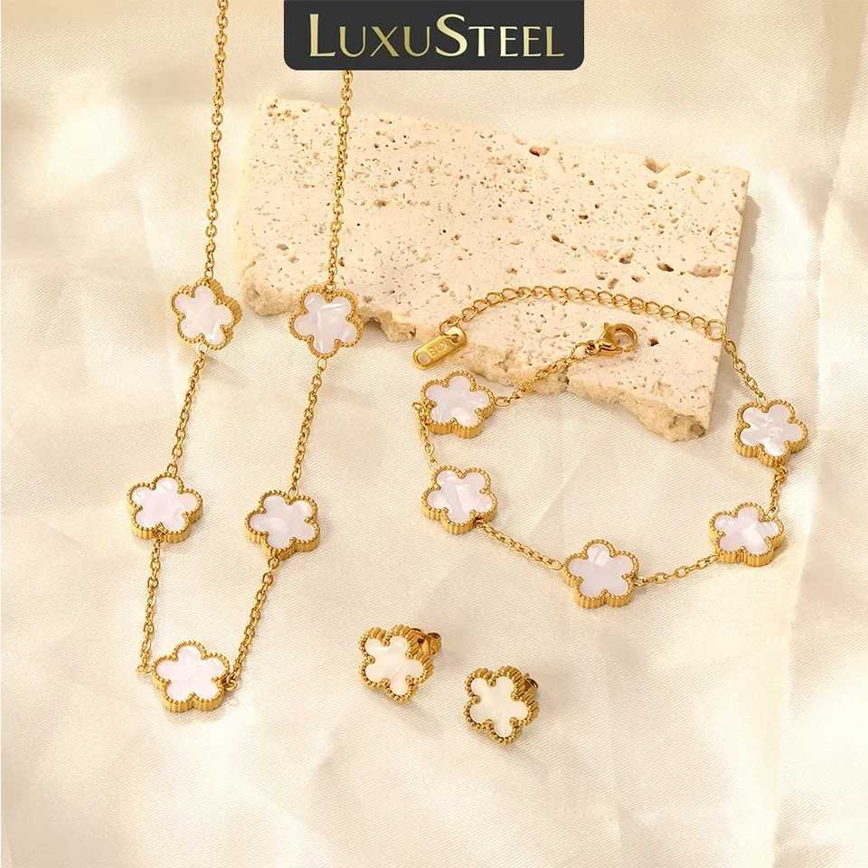 Luxusteel Pendant Earnail Chain Bracelet Set Flower Shaped Stainless Steel Pendants Necklace Earring Sets Necklace Jewelry Gift X2507181