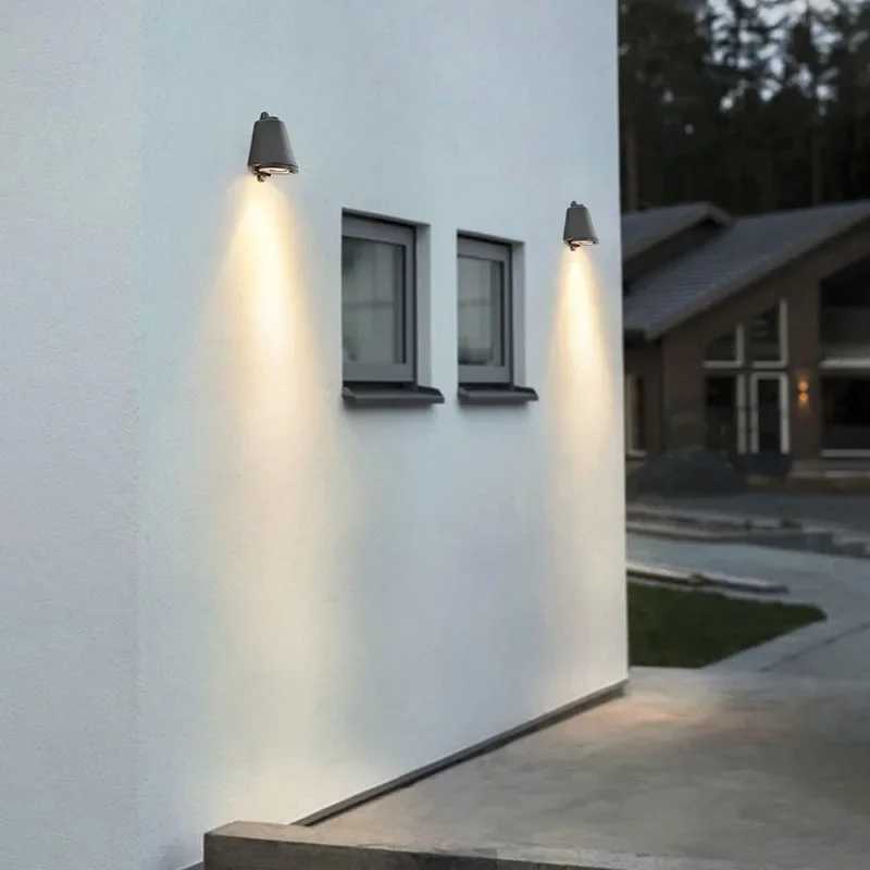 Outdoor Hallway Headlight Vintage Outdoor Wall Light Waterproof Wall Lamp Villa Garden Light XJ250624