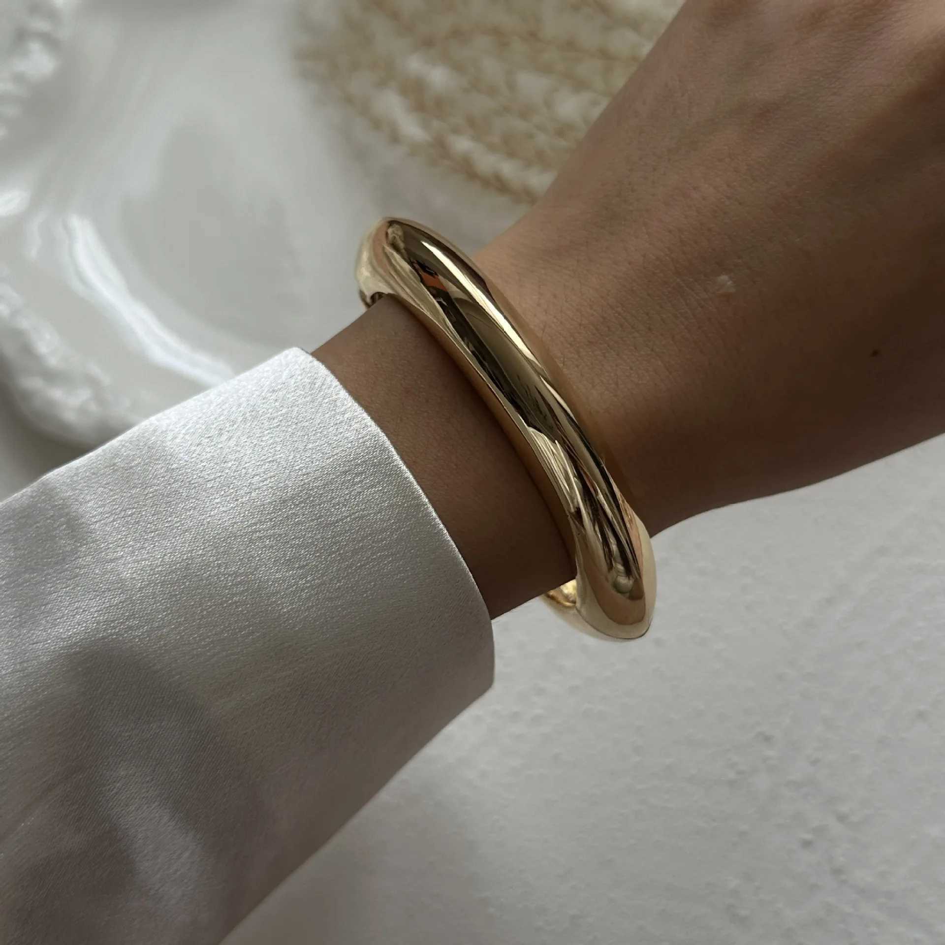 Vintage Metal Irregular Wave Twist Bracelet for Women Gold Color Exaggerated Chunky Cuff Bangle Hip Hop Party Punk Jewelry Gift X250625