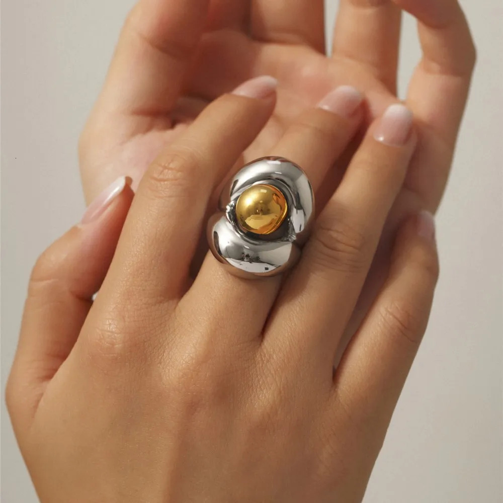 Womens Two-tone Large Rings In Stainless Steel 18k Gold Plated Silver Color Hyperbole Hip Hop Rock Style Chunky Ring For Women 250624