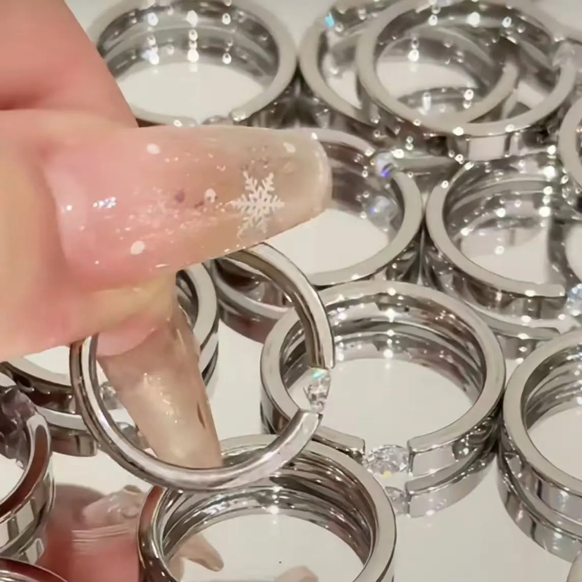 Luxury Minimalist 18K Gold Plated Titanium Steel Ring - Solitaire Cubic Zirconia Statement Piece for Women & Men