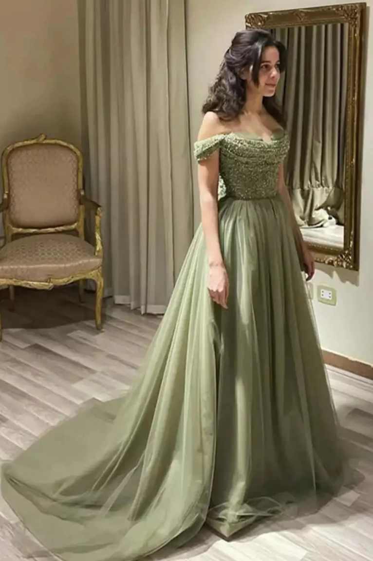 Green Gorgeous Delicate See Through Pearls Evening Dress Sexy Cut Out Cocktail Gown Women Prom Party Shimmering Customized Prom Wear vestido de novia