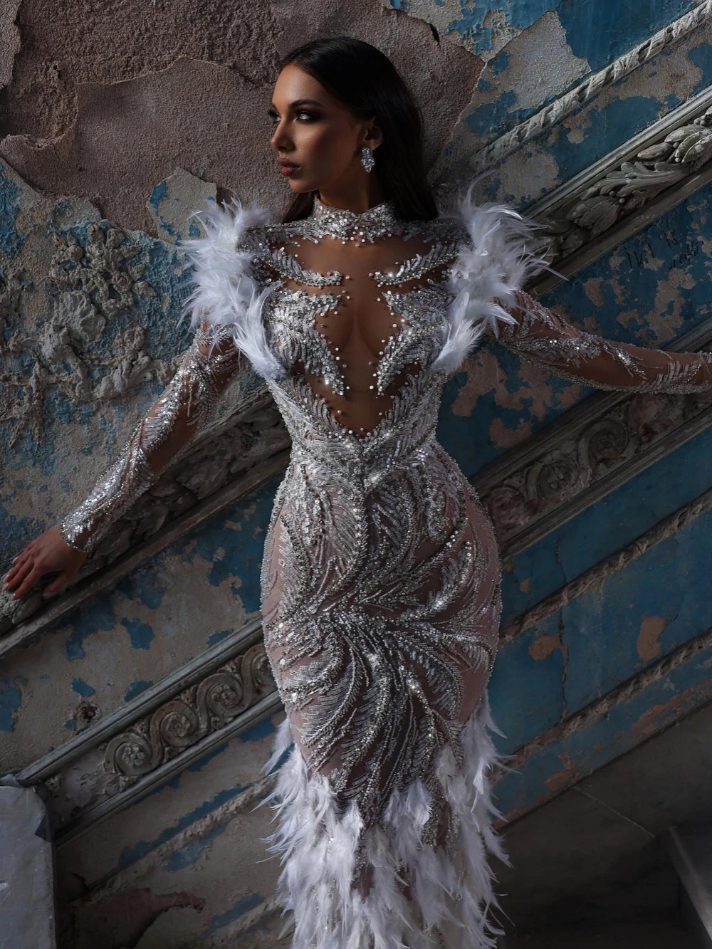 Exquisite Beading Pearls Wedding Dresses Feather High Neck Bridal Gowns See Through Rhinestone Mermaid Customized Bride Vestidos De Novia Plus Size