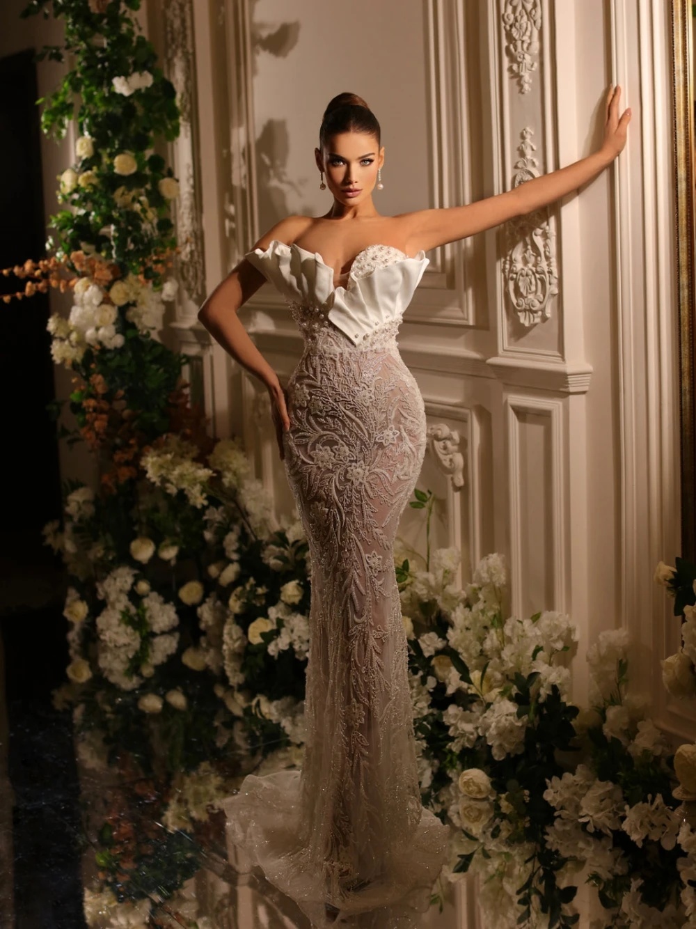 Classic Wedding Dresses Appliques Pearls Bridal Gowns with Detachable Train Strapless Sleeveless Mermaid Customized Bride Vestidos De Novia Plus Size