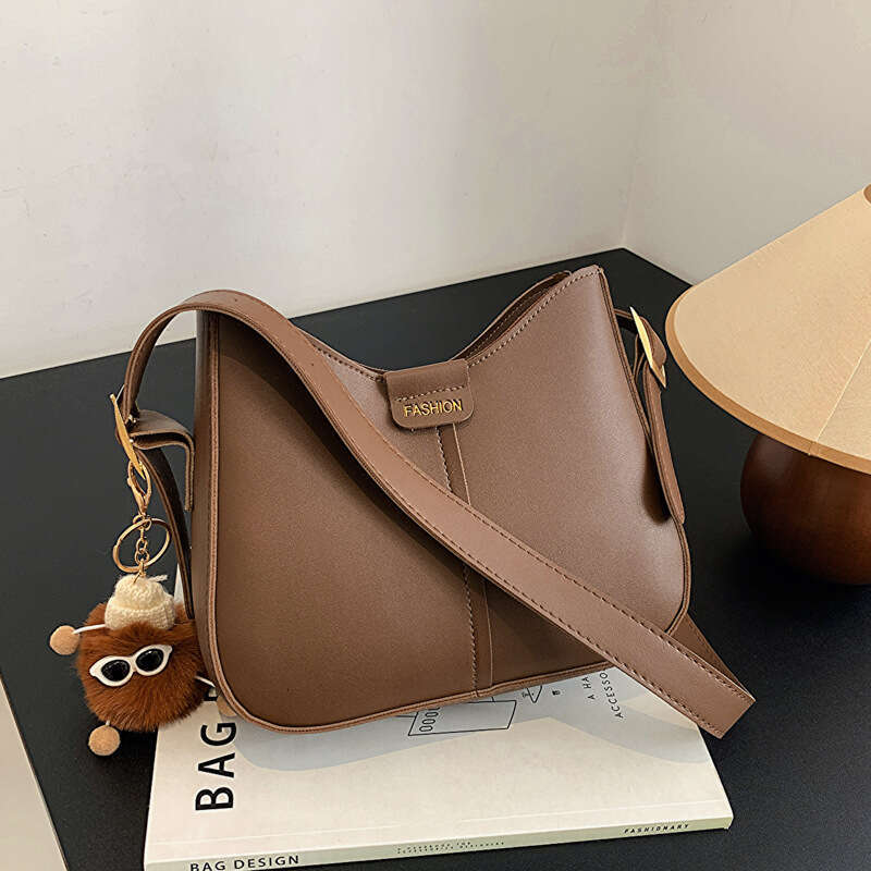 2025 New Trendy Simple Shoulder Crossbody for Women Stylish Niche Design Female Bag Korean Version Textured Bags