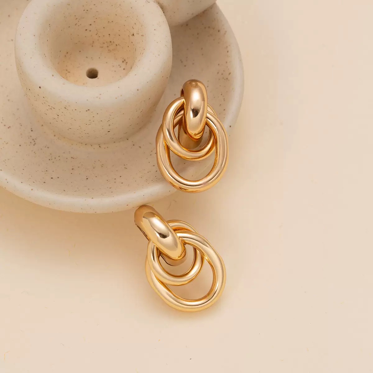 New exaggerated geometric earrings female ins style retro circle earrings