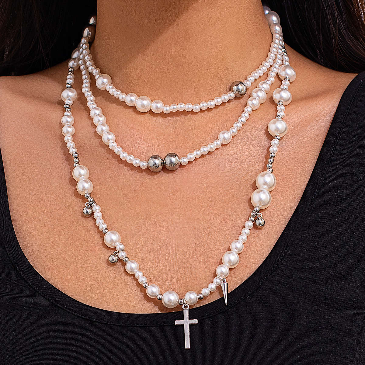 Multi-layer Imitation Pearl Handmade Choker Minimalist Personality Rivet Pendant Necklace Jewelry