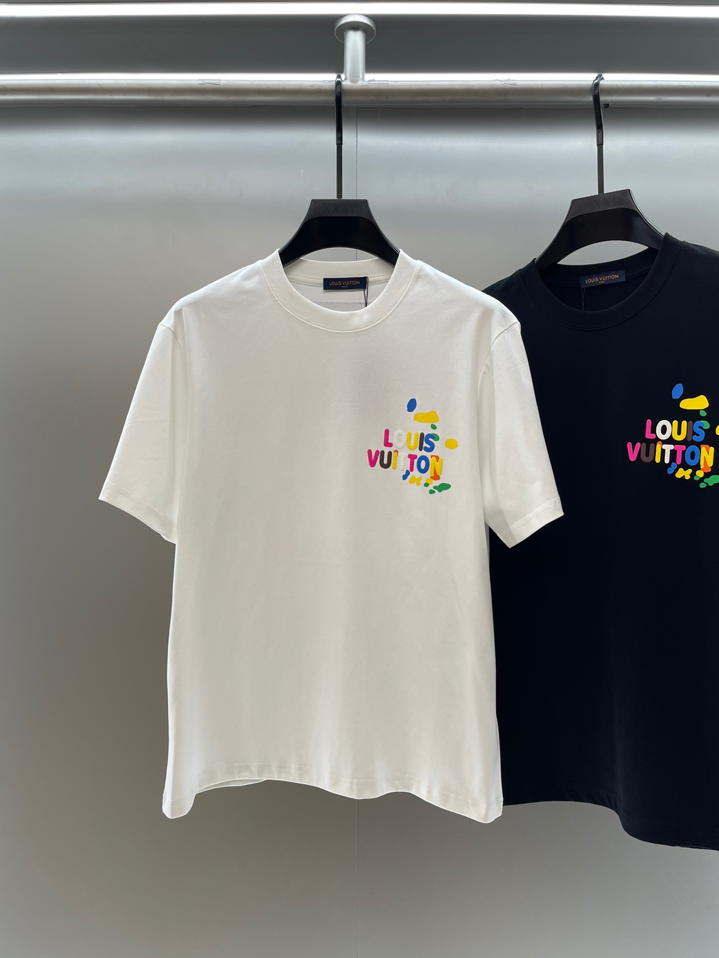 New Designer T Shirt Embroidery Top Sell Luxury tshirt fashion Men and women Tees 25ss European and American Summer Multiple Hip Hop Styles Printed Man Womens Tshirts