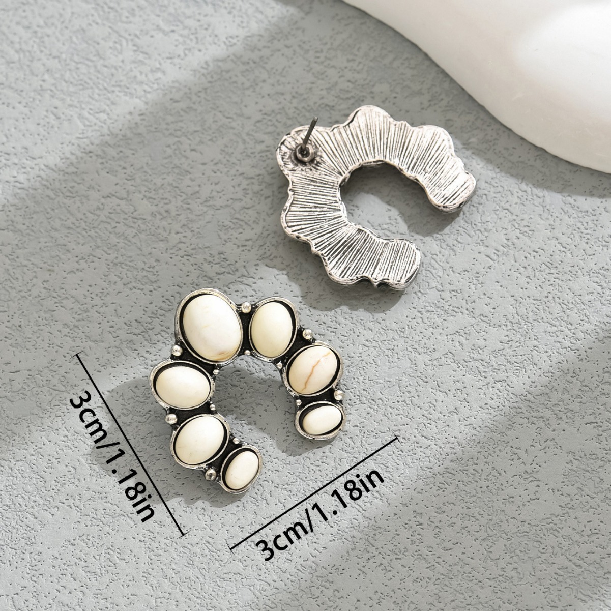 Bohemian Style Women S Earrings Personality Inlaid U Shaped Studs High End Feel