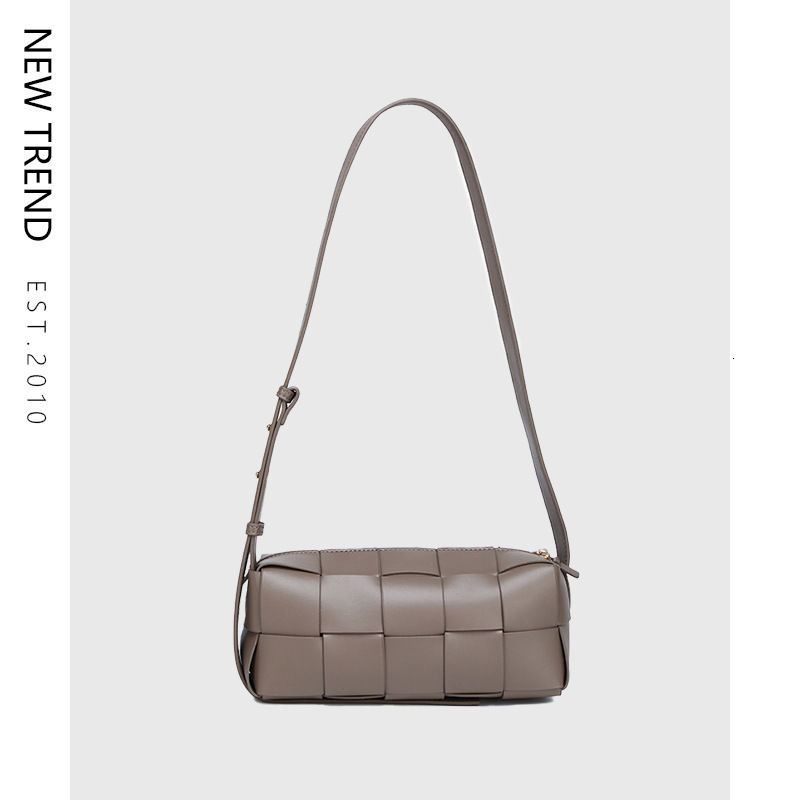 Free Shipping 2025 New Designer Bag Soft Leather Woven Bag New Niche Design High-end Pillow Bag Fashion Casual Versatile Crossbody Bag For Women