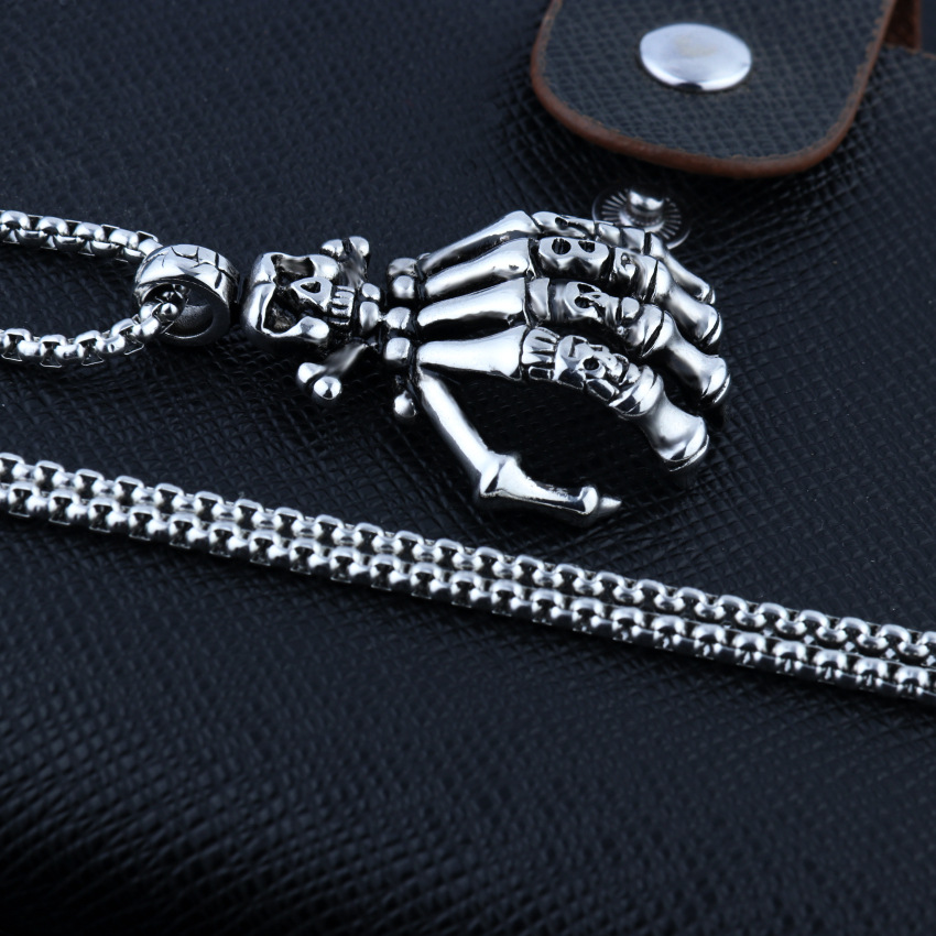 European and American Personality Ghost Claw Retro Skull Men's Titanium Steel Necklace Punk Trendy Non-mainstream Jewelry Pendant