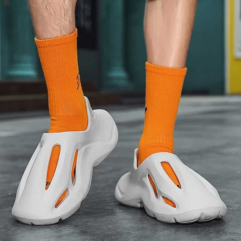 EVA Men Sandals Soft Hollow Couple Garden Designer Hole Wen Slipper Sneakers Beach Water Shoes Slip on Foam Runner Y250626