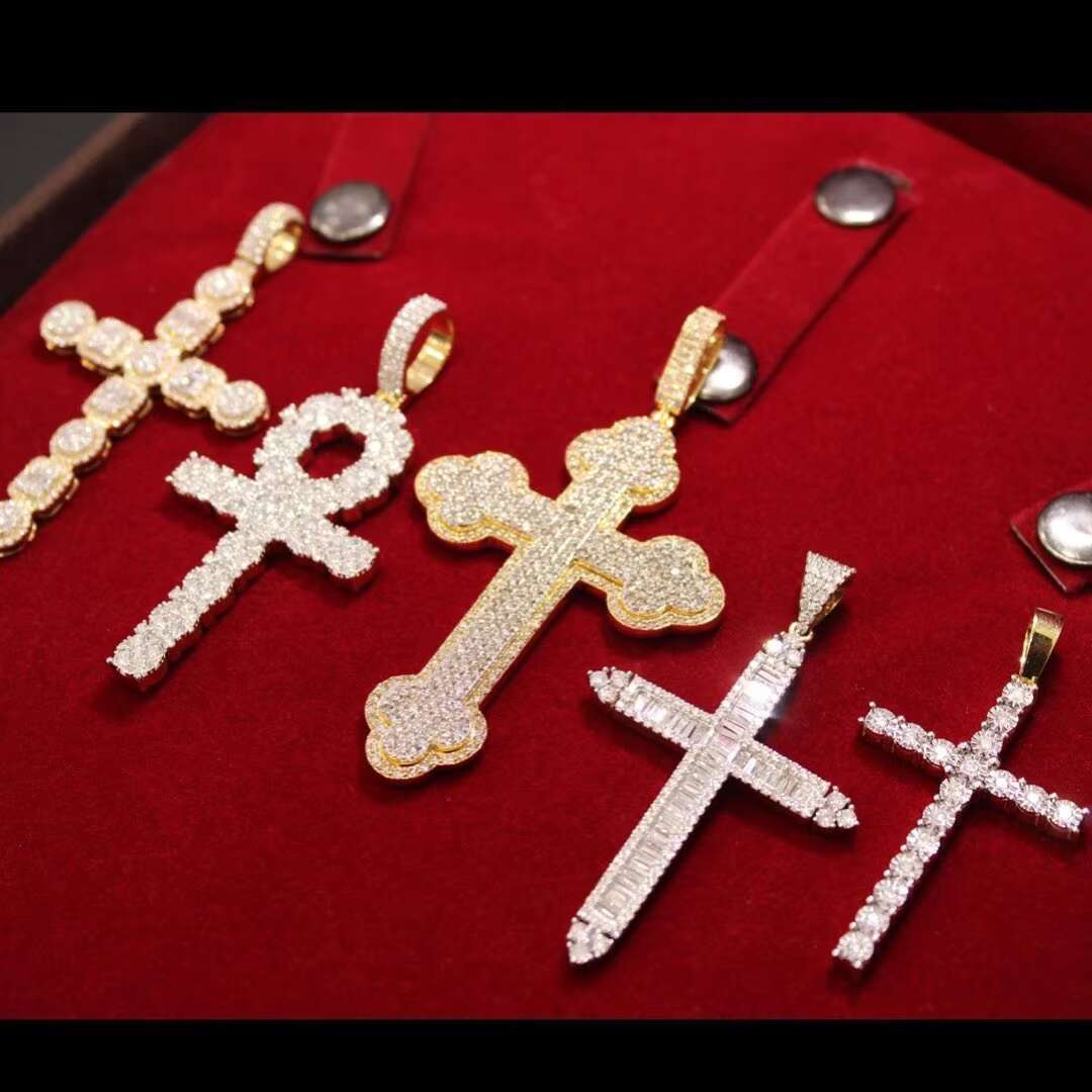 AAA GEMS Hip Hop Moissanite Collection Solid 14K Yellow Gold Baguette Diamond Fashion Cross Pendant for Men