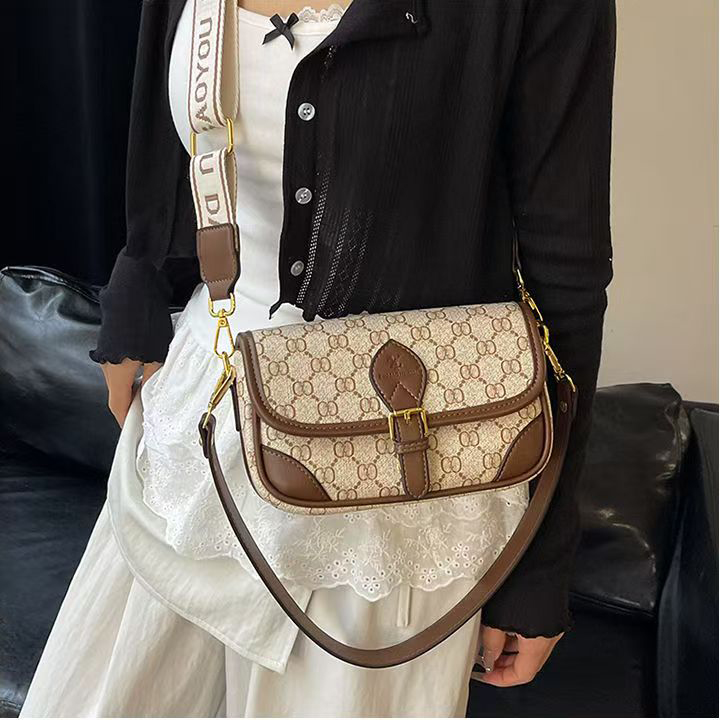 Designer Bags woman High appearance commuting small bag popular trend small square bag new fashionable