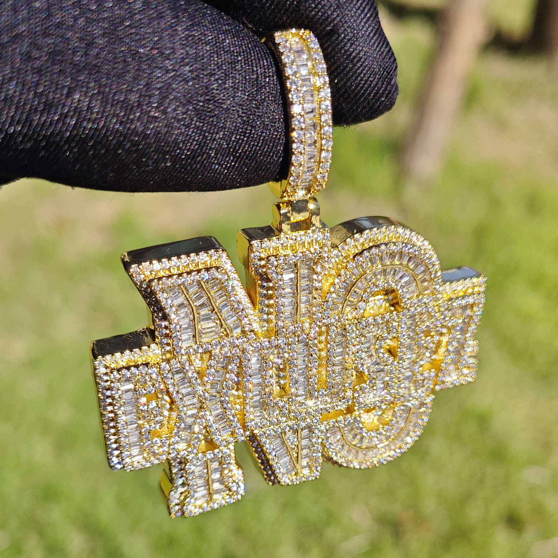 Luxury VVS Moissanite Iced Out Alphabet Pendant Necklace Hip Hop Fashion Unisex Individual Diamond Studded Trendy Accessory Passes the diamond tester