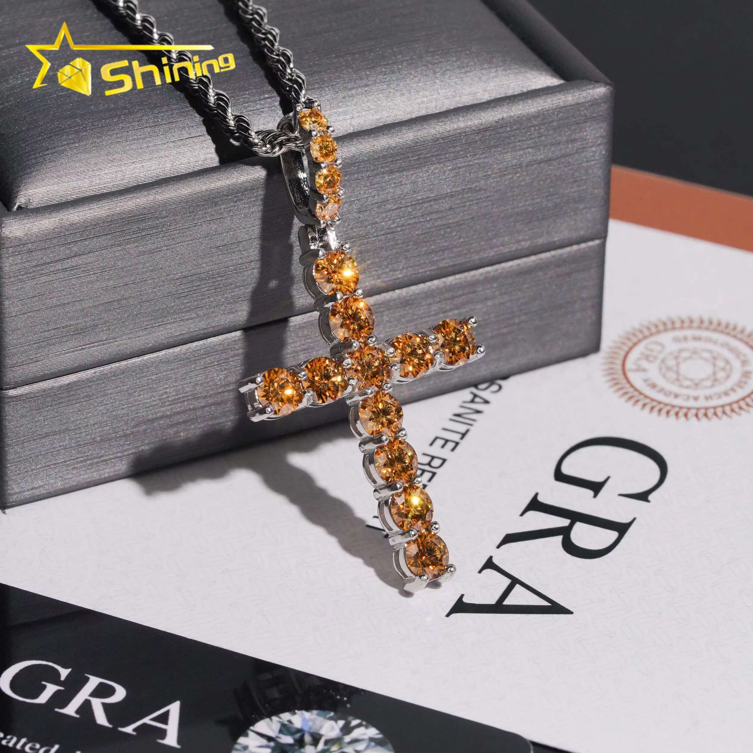 Pass Diamond Tester Customized Round Cut Iced Out Cross Hip Hop Pendant 925 Silver Moissanite Cross Pendant Necklace