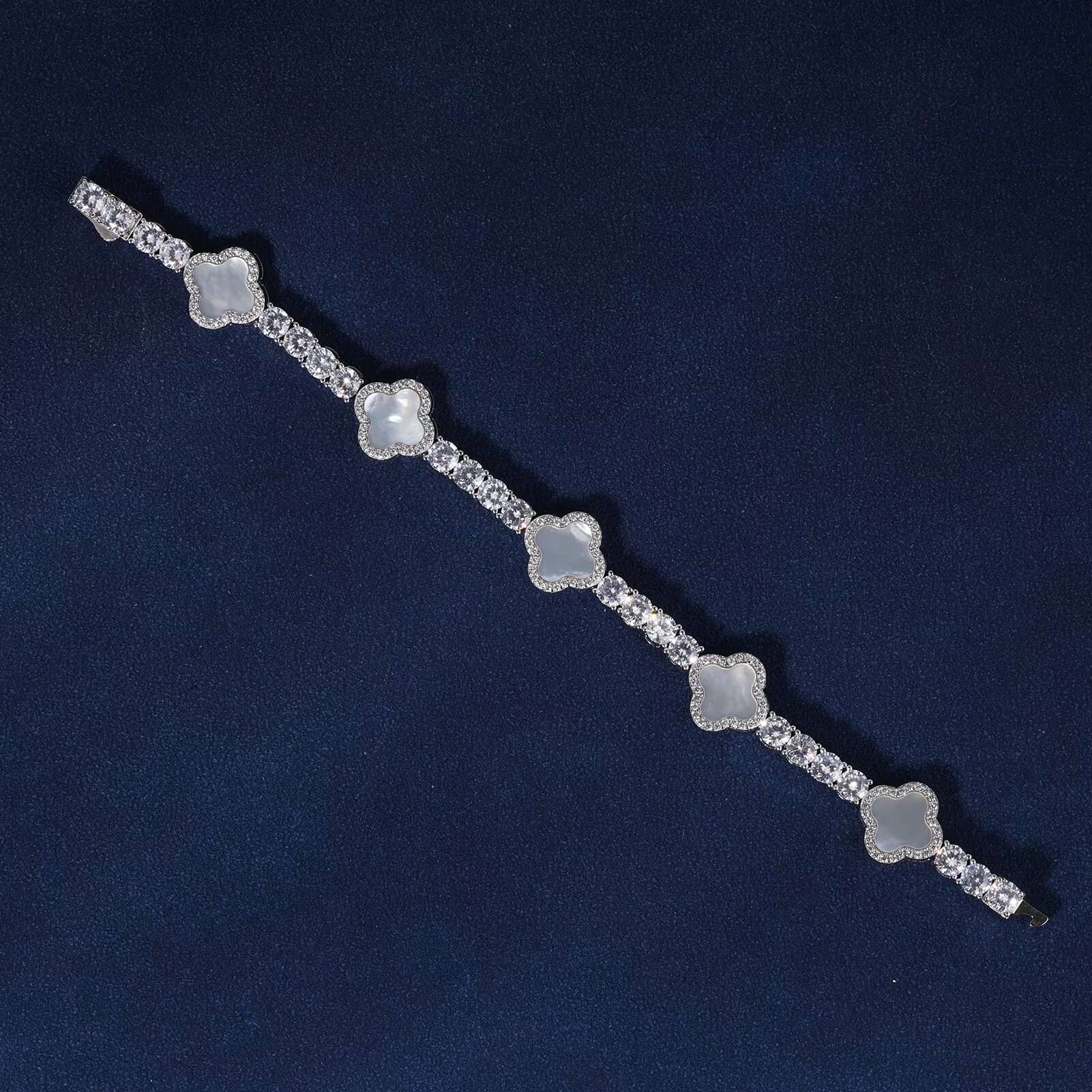 VVS D Moissanite 925 Silver Hip Hop Jewelry New Design Sparkling Clover Bracelet Elegant Luxury Bracelet for Women Men Children