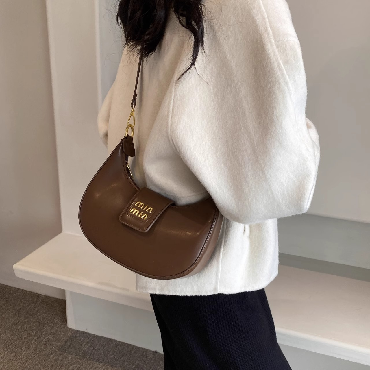 Designer bag shoulder bag handbag armpit bag high-quality women's handbag wallet leather metal badge homeless bag crossbody bag black classic arm