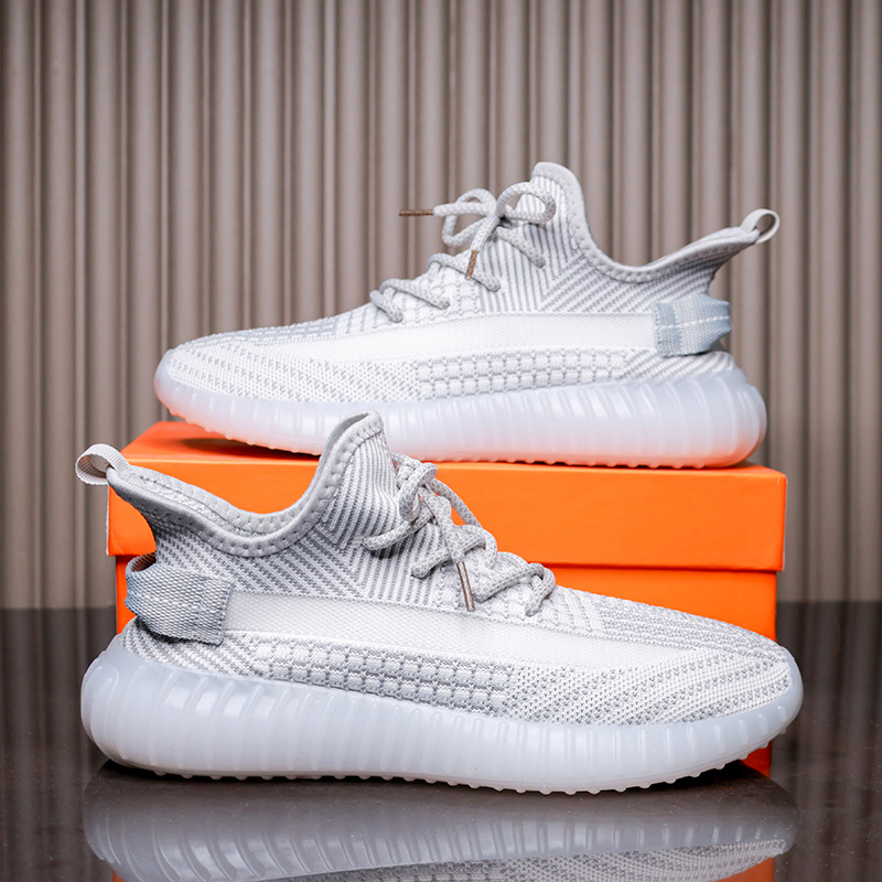 Designer Outdoor Sneakers Fashionable Luxury Casual Shoes Men Women New Fly-knit Sneakers Global Sports Equipment Mesh Breathable Thin Running Shoes S