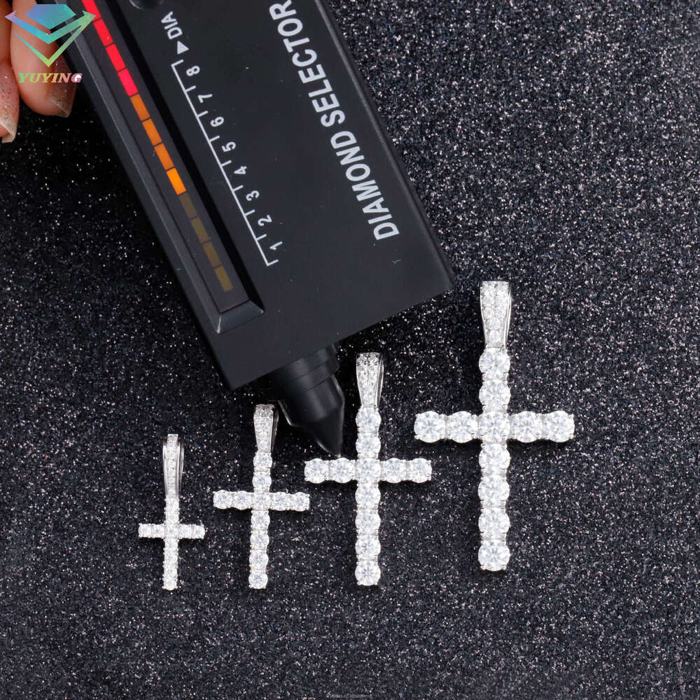 High Quality Fashion Jewelry Cuban Pendant White Gold Plated S925 Silver Ice Out D Vvs Moissanite From Men Women Cross Pendant