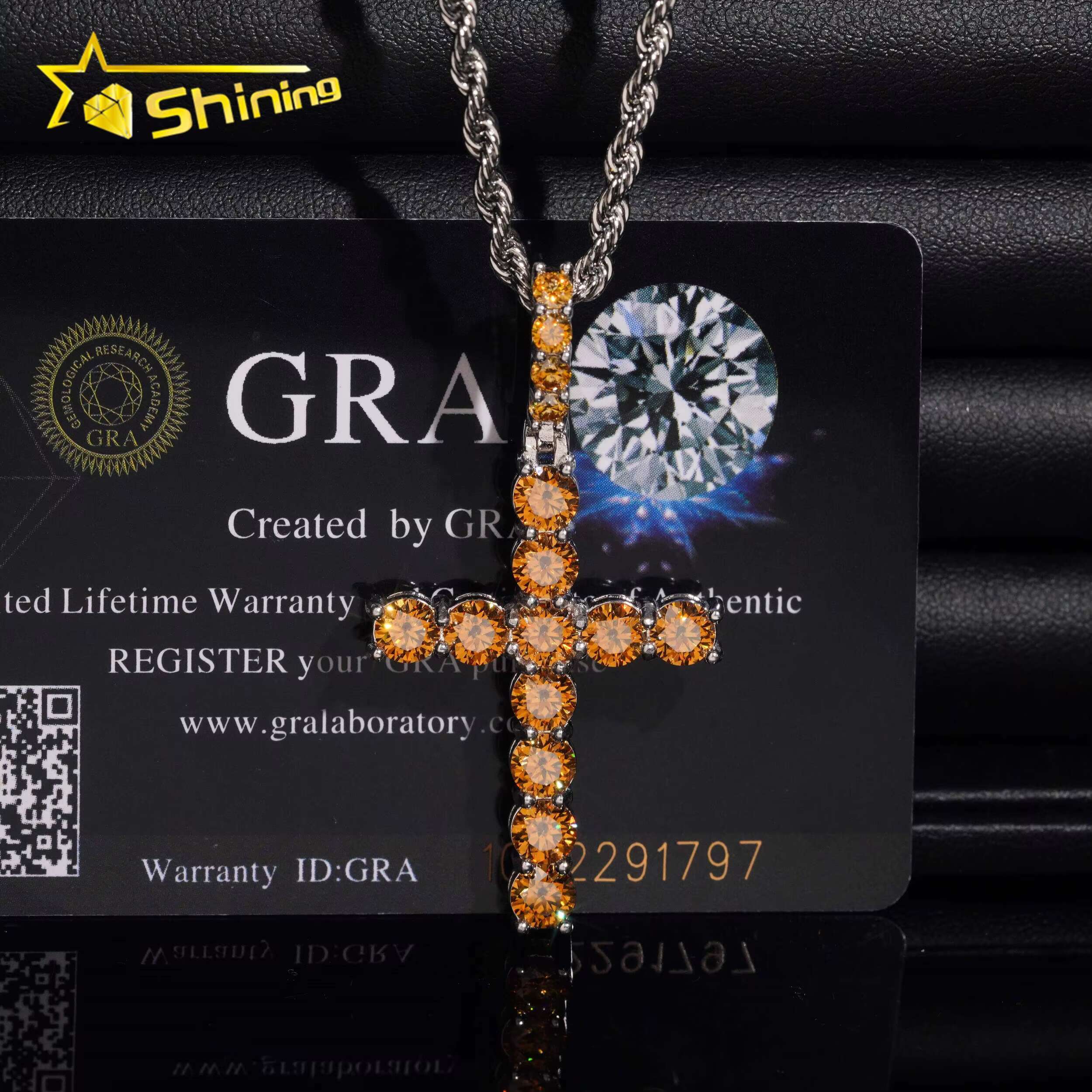 Pass Diamond Tester Customized Round Cut Iced Out Cross Hip Hop Pendant 925 Silver Moissanite Cross Pendant Necklace