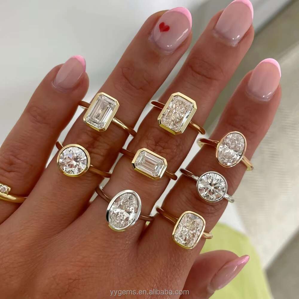 Yu Ying Custom Perfect Bezel Ring 18K Yellow Gold with 3CT Emerald Cut Moissanite Jewelry Wedding Ring Women Fine Rings