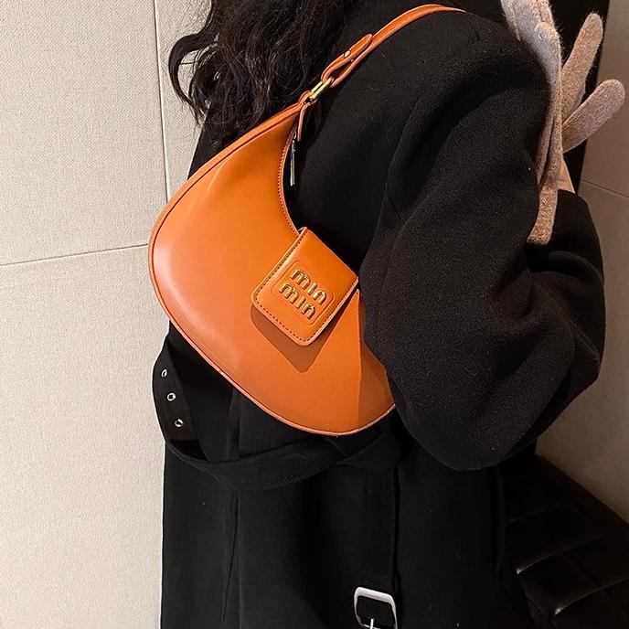 Designer bag shoulder bag handbag armpit bag high-quality women's handbag wallet leather metal badge homeless bag crossbody bag black classic arm