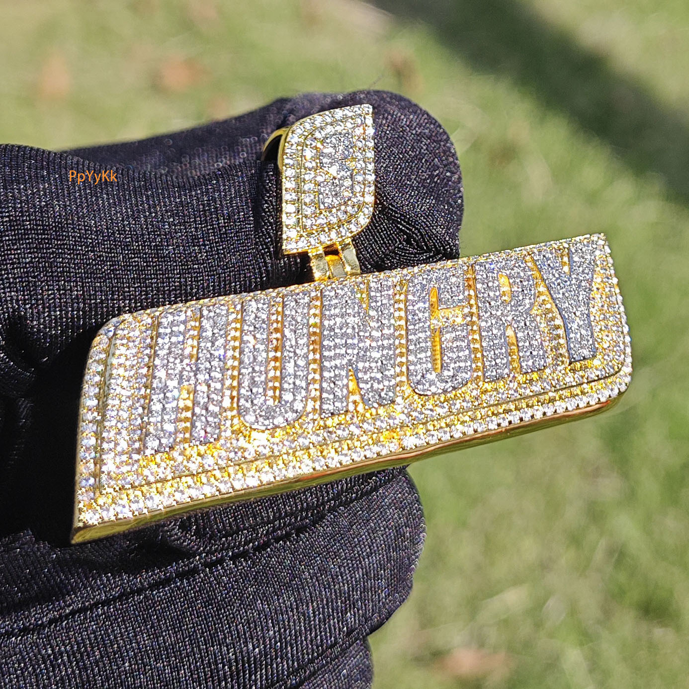 Luxury VVS Moissanite Huncry Brand Iced Out Electroplated Letter Pendant Necklace Hip Hop Individual Versatile Diamond Studded Accessory Pass the diam