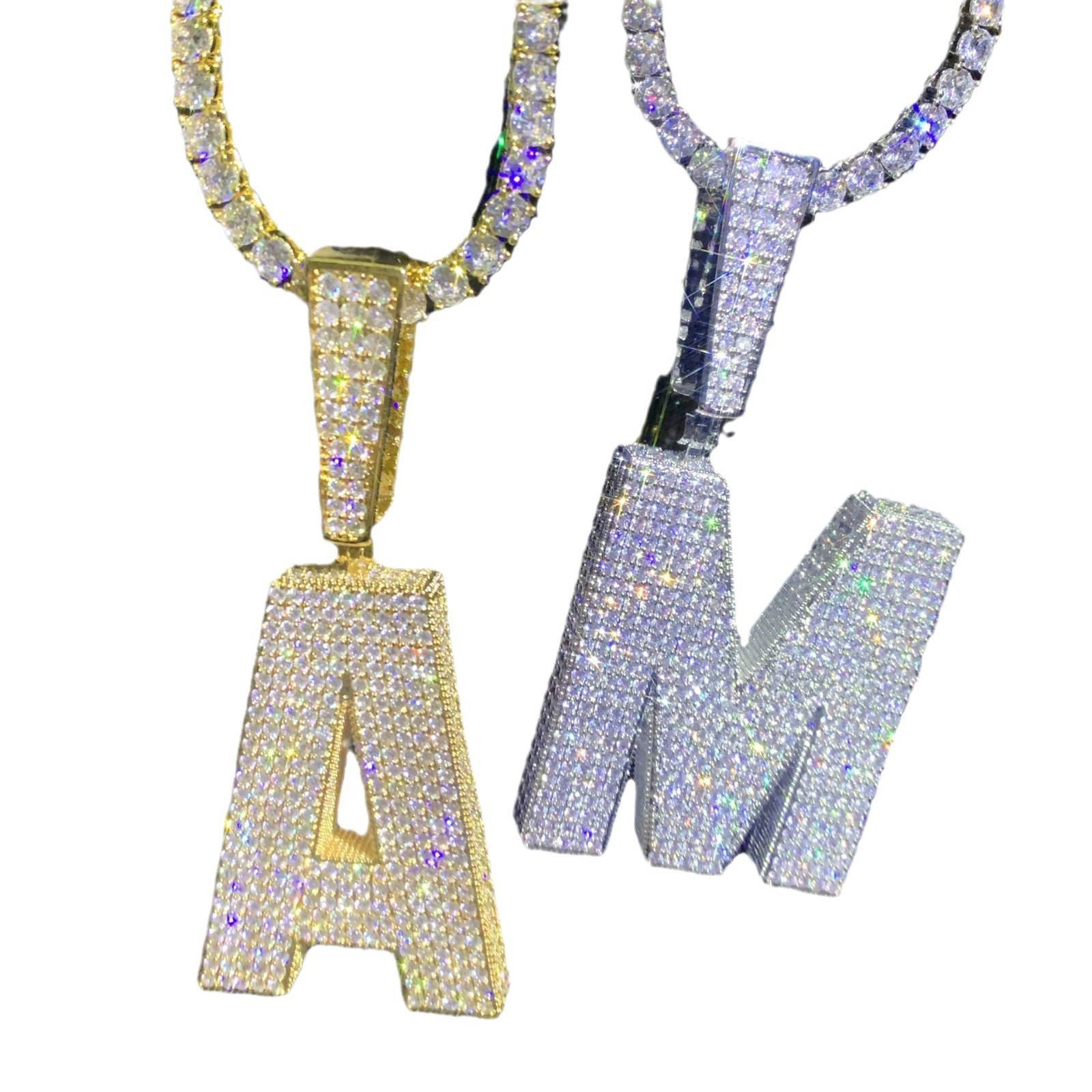 New Hip Hop Streetwear Brand 26-Letter Pendant Real Gold Plated Iced Out VVS Moissanite Edgy Versatile Jewelry Passes the Diamond Tester