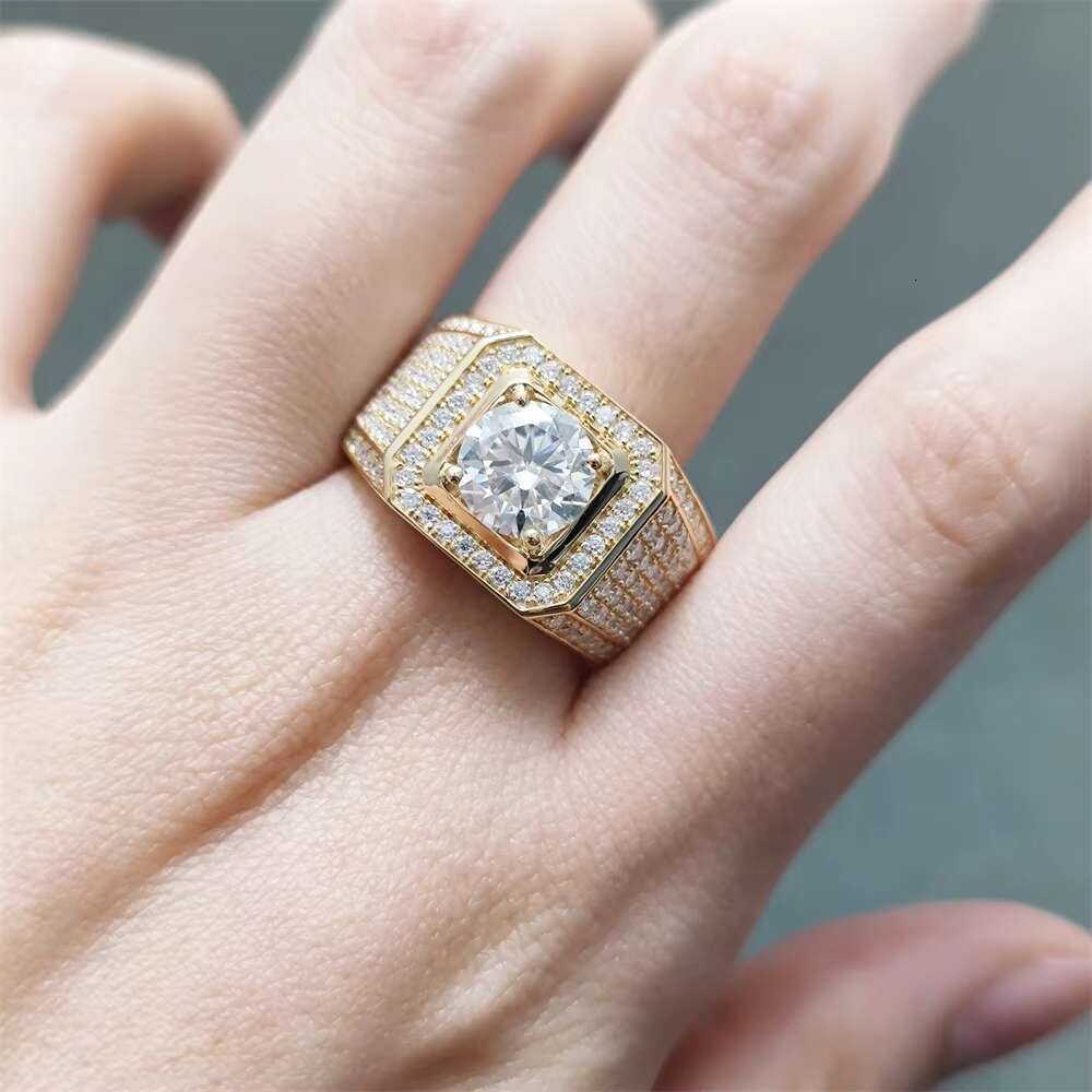 M76B Abiding Personality Women Men Luxury Square Rings 18K 14K Gold Silver Wide Shank Hip Hop Moissanite Rings Wholesale Jewelry