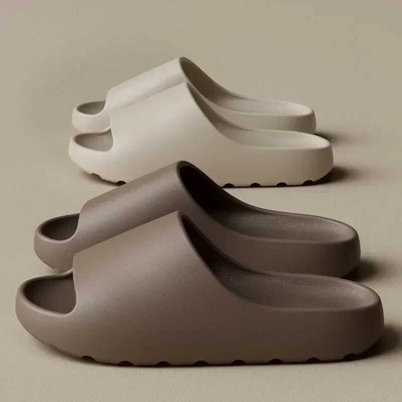 Big Size 47 Summer Slippers Men Wen EVA Soft Bott Indoor He Slides Sandals Light Beach Shoes M Slippers Flip Flops Y250626